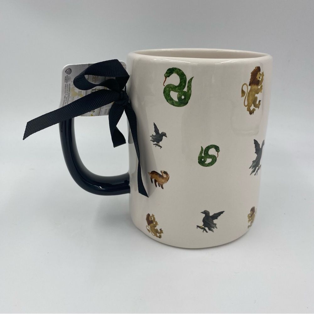 NWT Harry Potter Rae Dunn Hogwarts Print Mug